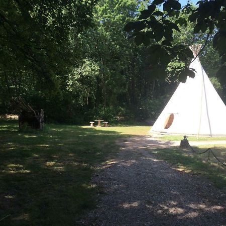 Tipi Au Logis De L'Espoir Hotel Jauldes Zewnętrze zdjęcie