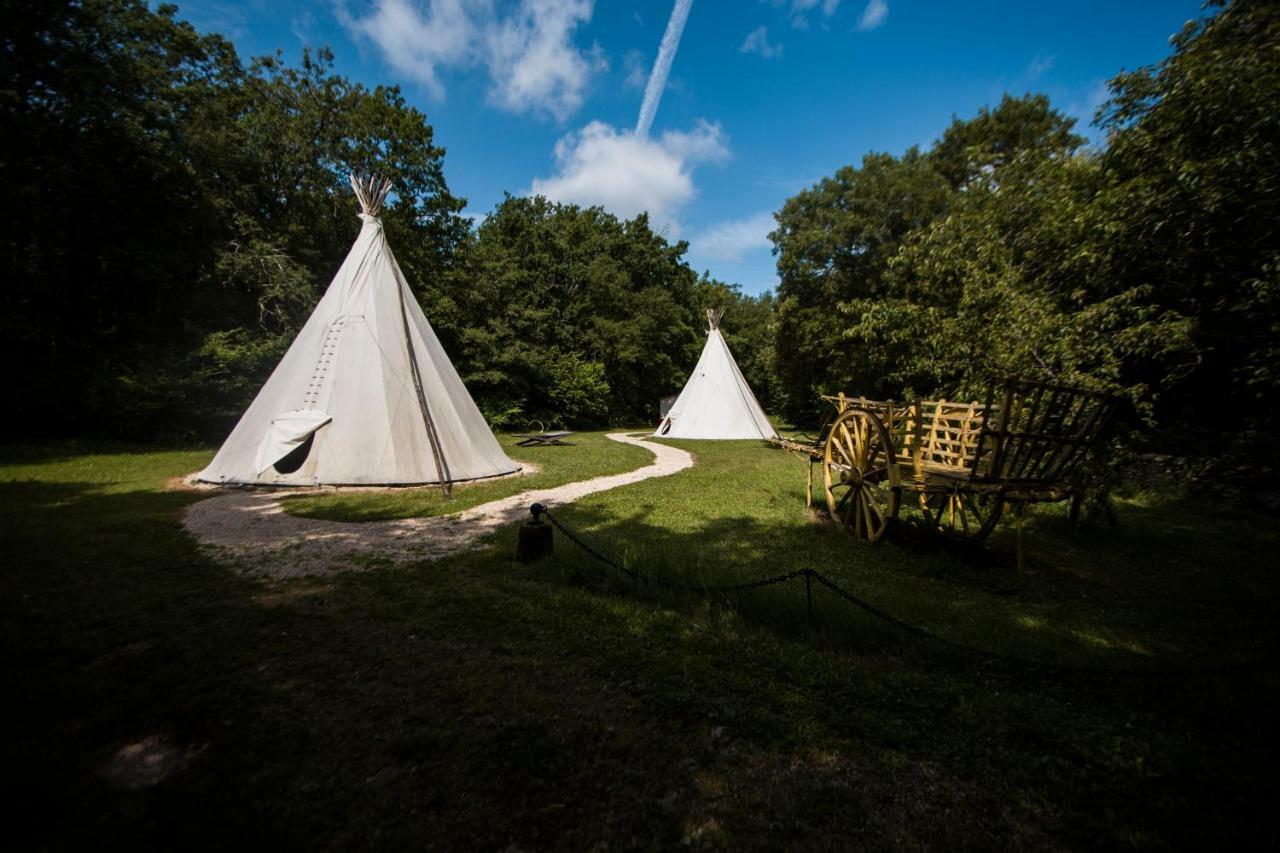 Tipi Au Logis De L'Espoir Hotel Jauldes Zewnętrze zdjęcie